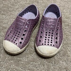 Sparkly Purple Native Kids Shoes T6